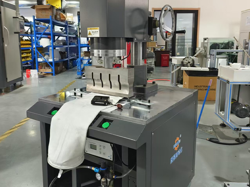 img of How Ultrasonic Welding Works: Step-by-Step Process Explained In Filter Manufacturing